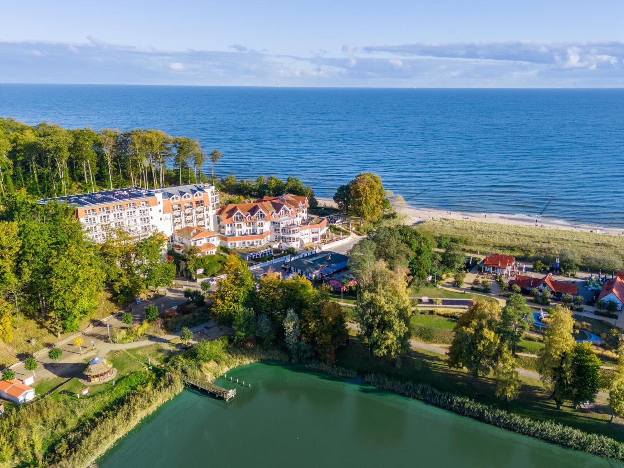 Strandhotel Seerose Kölpinsee Exterior foto
